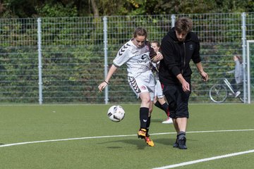 Bild 208 - B-Juniorinnen Wedel - St. Pauli : Ergebnis: 1:2